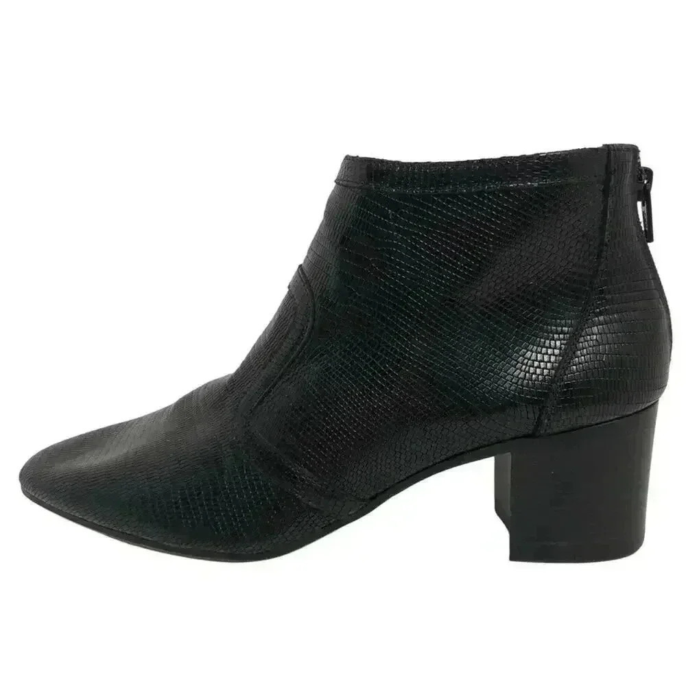 Doucal's Vintage Crocodile Print Leather Luxury Designer Black Booties Pointed